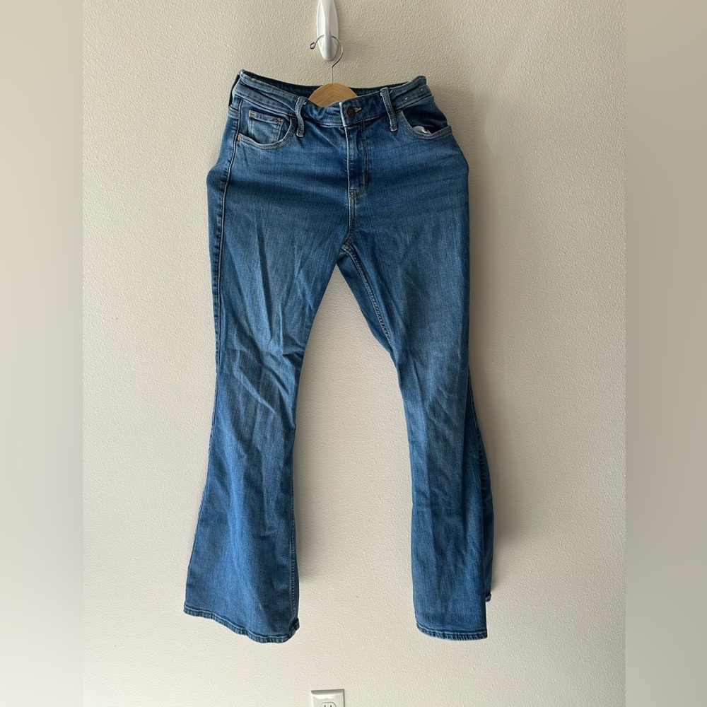 Abercrombie and fitch the flare ultra high rise medium wash size 27 4R - Picture 8 of 9